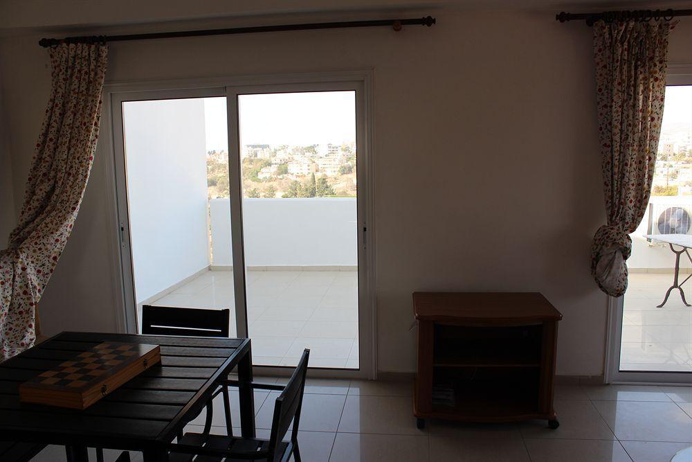 Apartamento Galatia'S Court Paphos Exterior foto