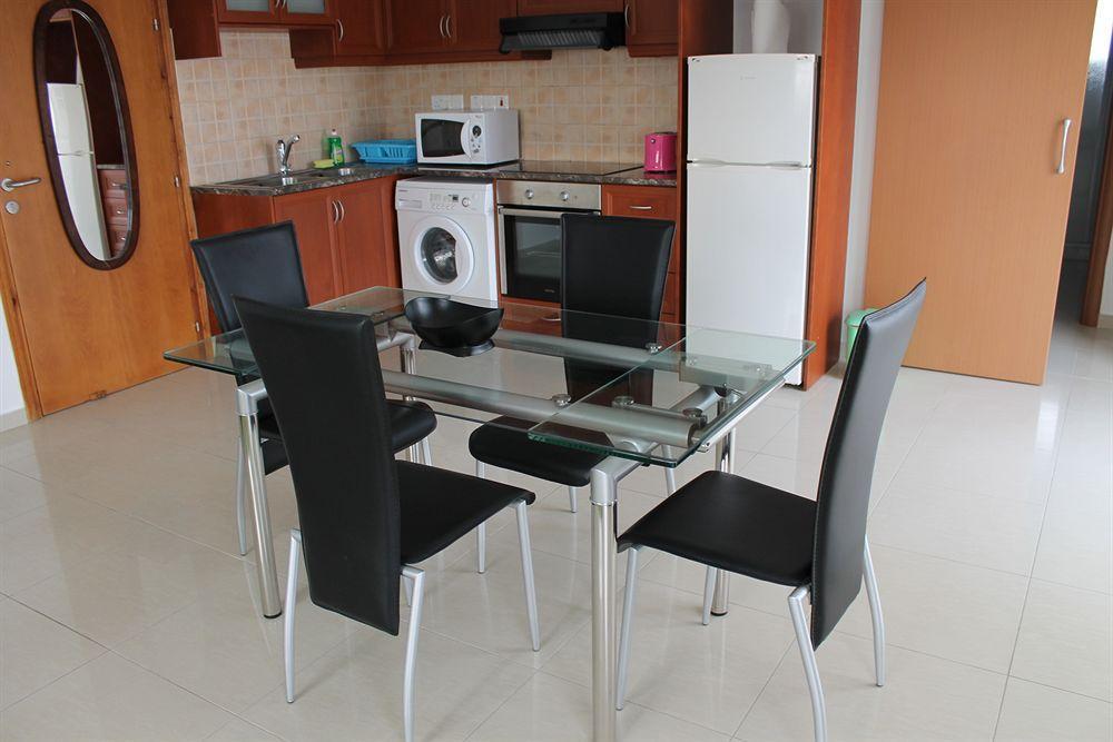 Apartamento Galatia'S Court Paphos Exterior foto